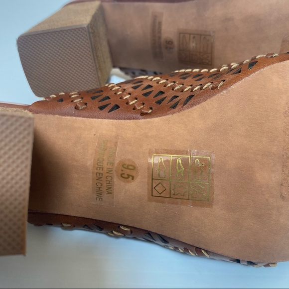 Like New Jeffrey Campbell Kelowna Heeled Shoes - Picture 8 of 10